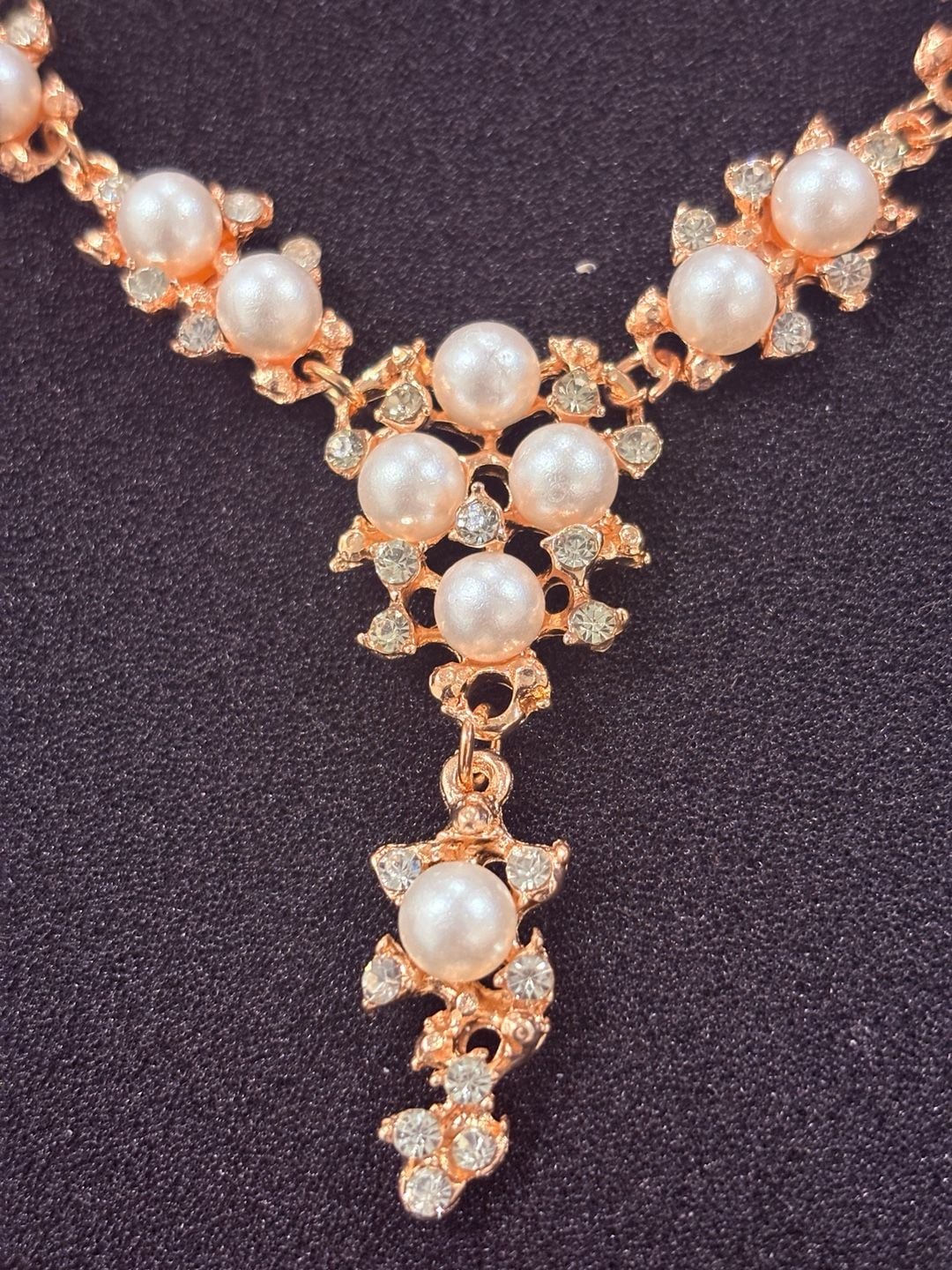 Rose Gold Pearl Necklace 4
