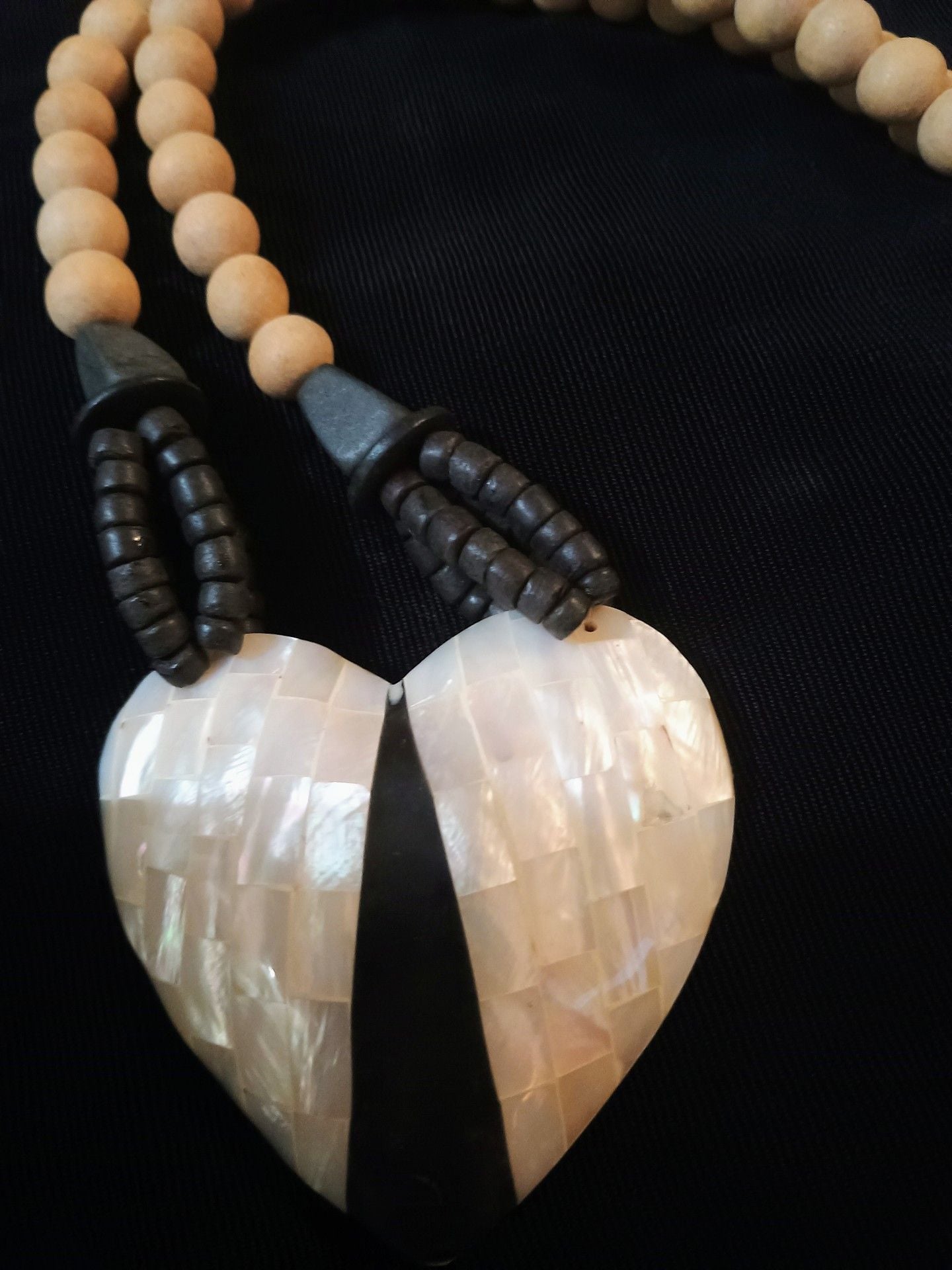 Vintage Mosaic Mother of Pearl Heart Pendant Wood Bead Statement Necklace 3