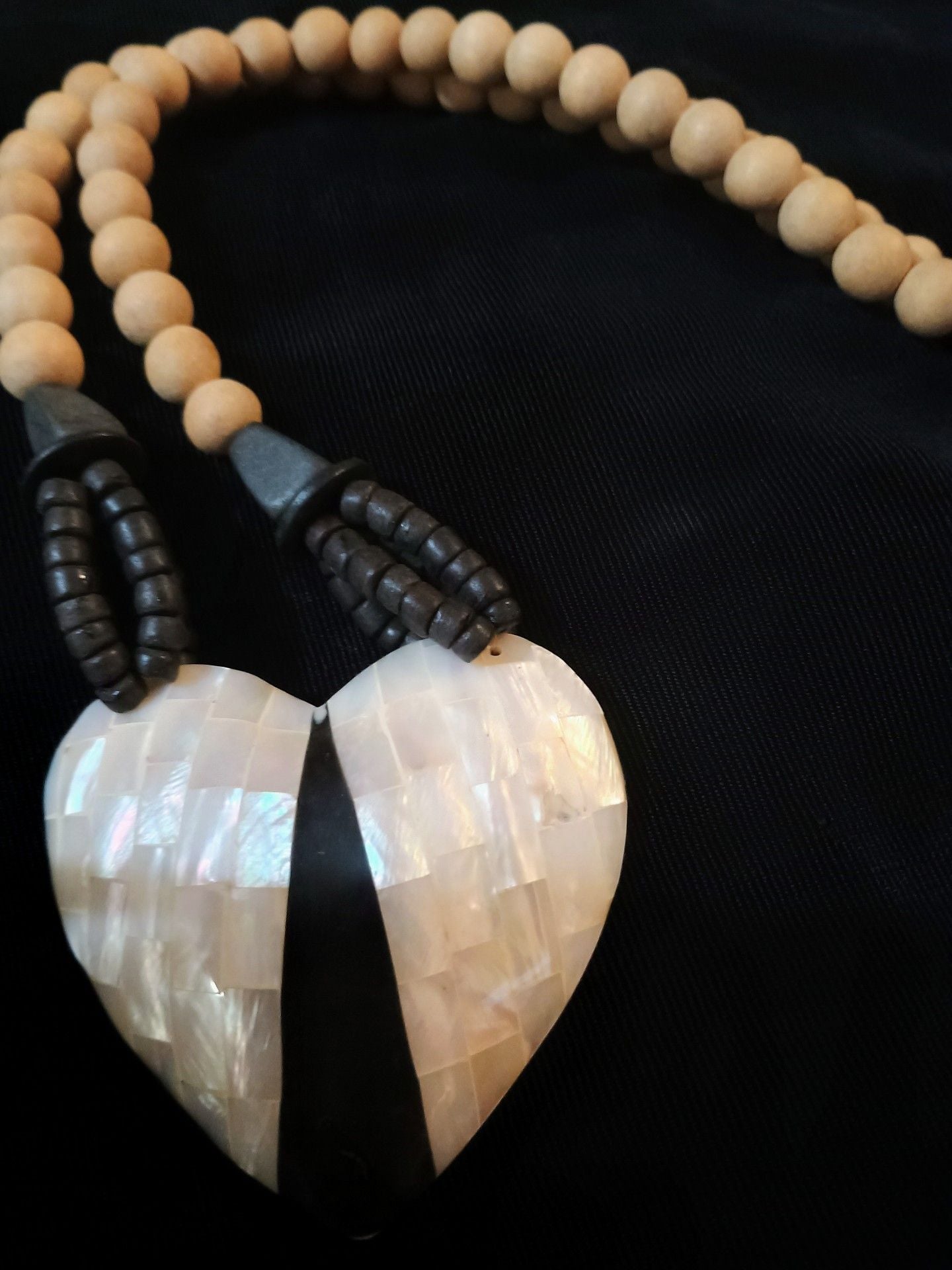 Vintage Mosaic Mother of Pearl Heart Pendant Wood Bead Statement Necklace 4