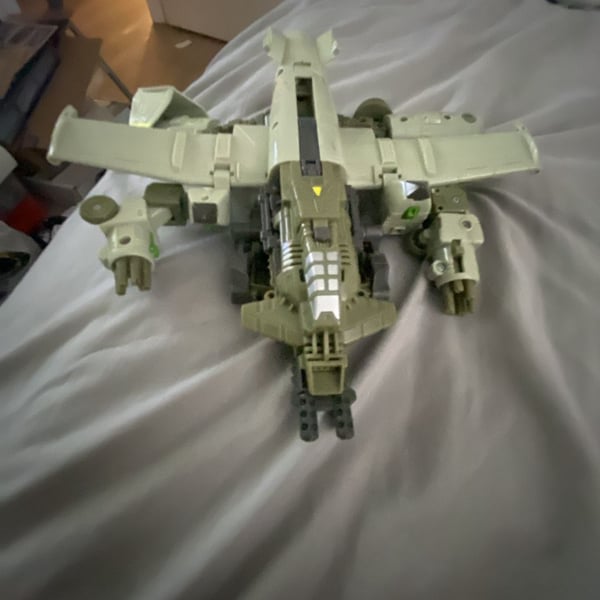 Transformers Universe Wingblade Ultra Class Action Figure