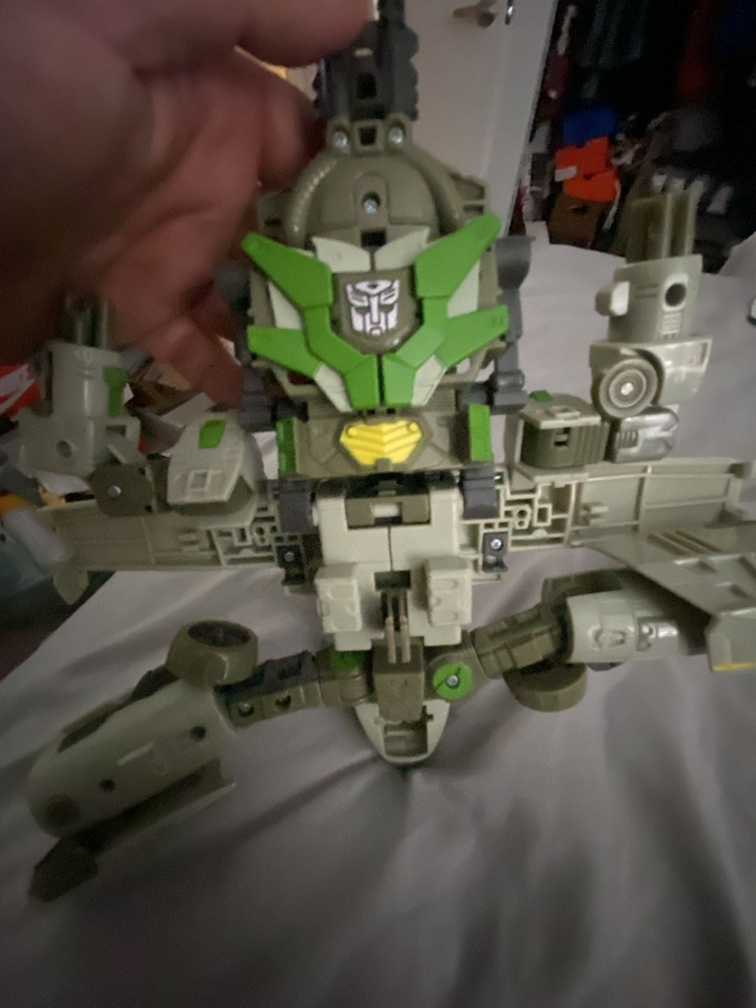 Transformers Universe Wingblade Ultra Class Action Figure 4