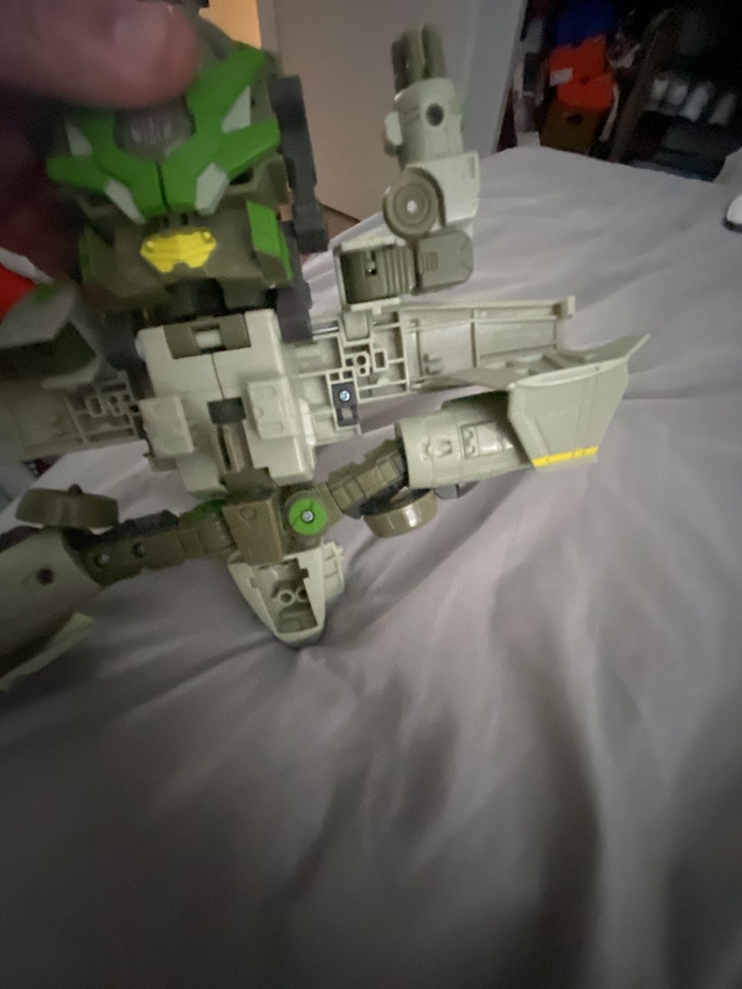 Transformers Universe Wingblade Ultra Class Action Figure 5