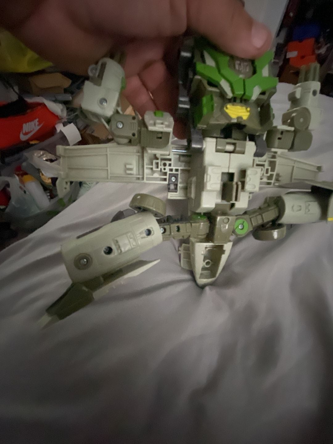 Transformers Universe Wingblade Ultra Class Action Figure 6