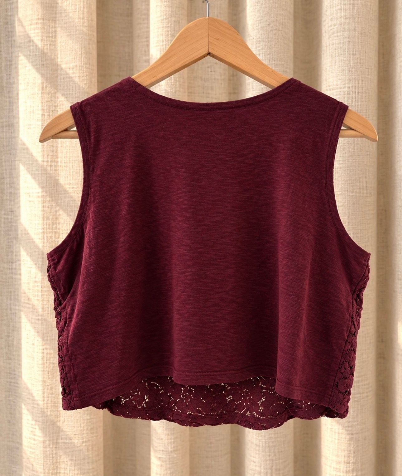 Abercrombie & Fitch Crop Tank Top Size M Maroon Floral Lace 3