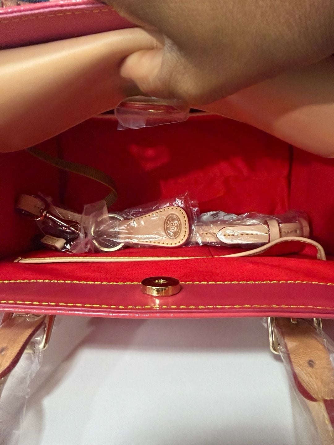 Dooney & Bourke Janine Satchel LF026RD Red 8