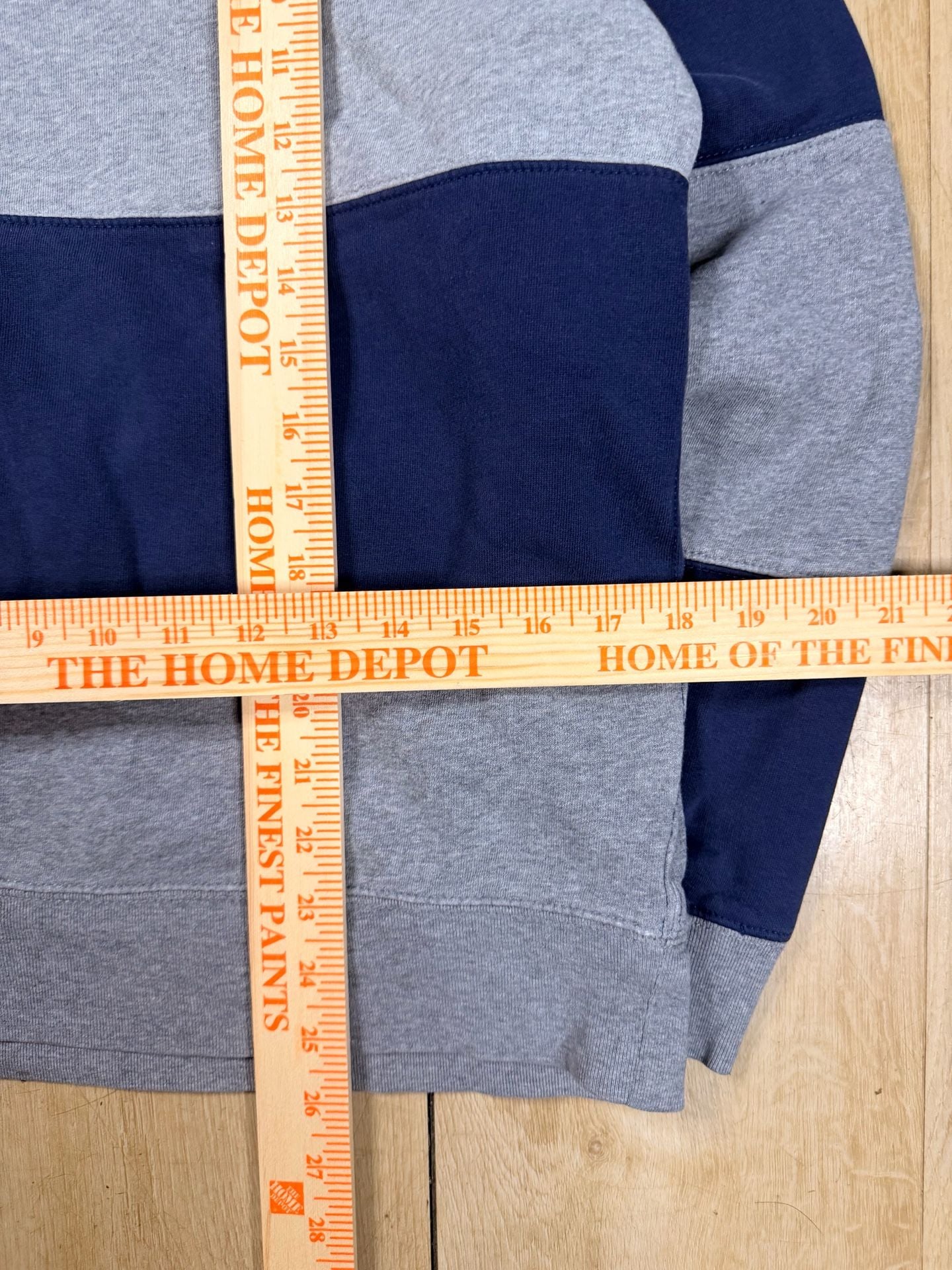 Chaps Sweatshirt Grey Navy Blue Striped Colorblock Crest 5