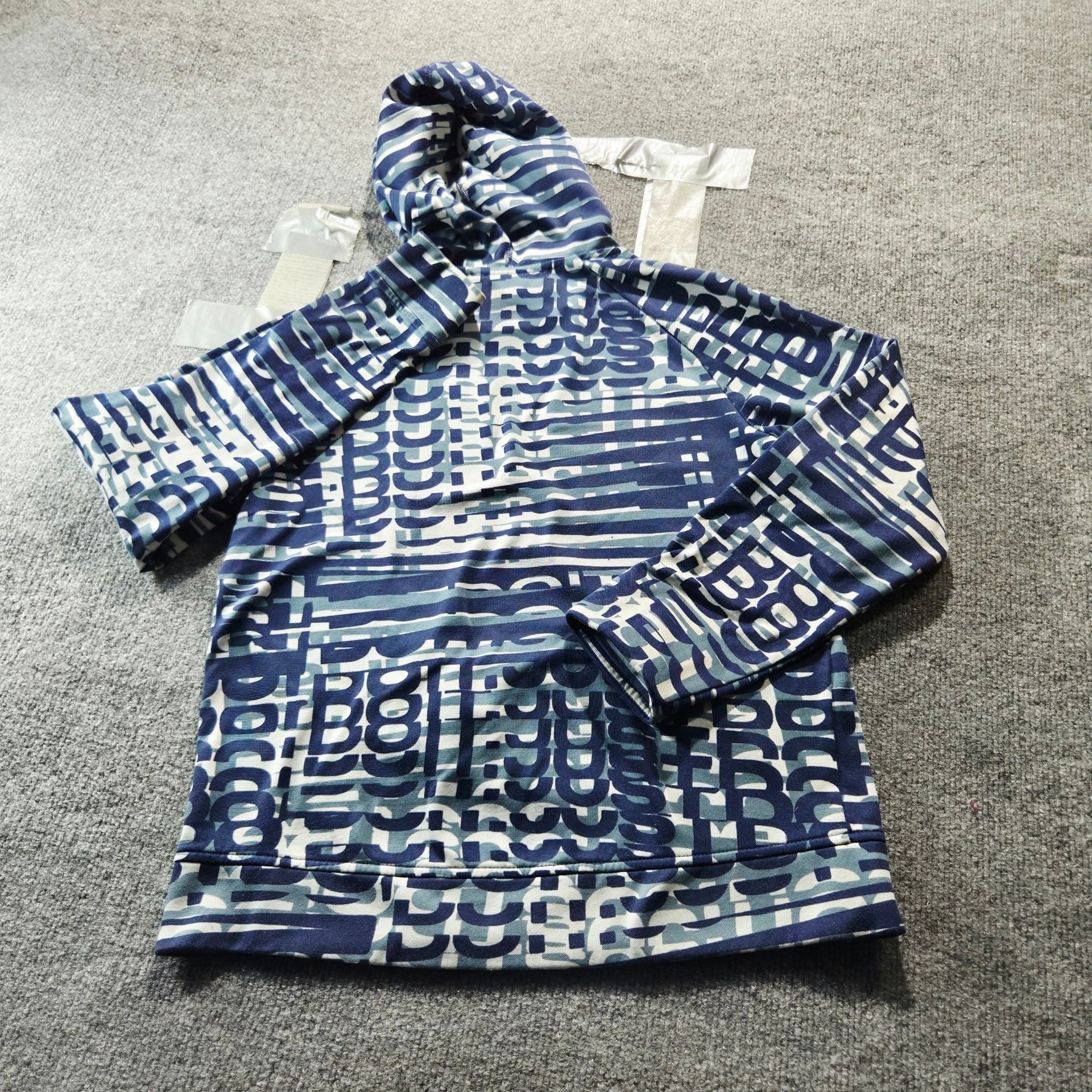 Nike Dri-Fit Hoodie Size XL Blue All Over Print Pullover Youth 8