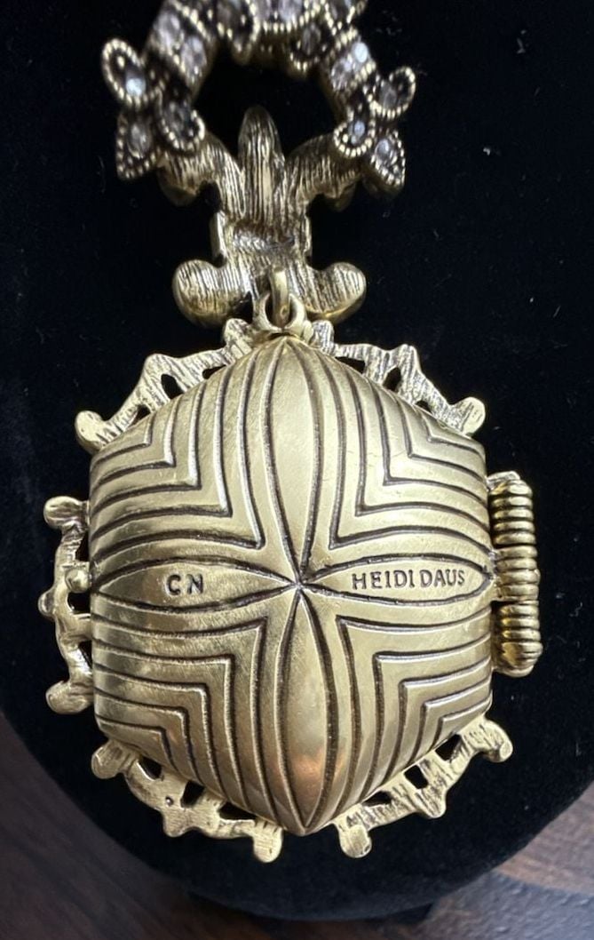 HSN Heidi Daus "UNFORGETTABLE LAVALIERE" Pearl Locket Drop Necklace 4