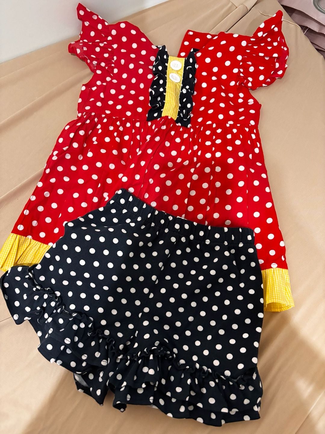 Natalie Grant Polka Dot Outfit Set Size 3T Red Black 1