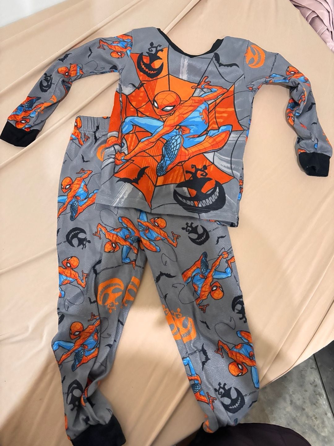 Marvel Spider-Man Halloween Pajama Set Size 4 Gray 1