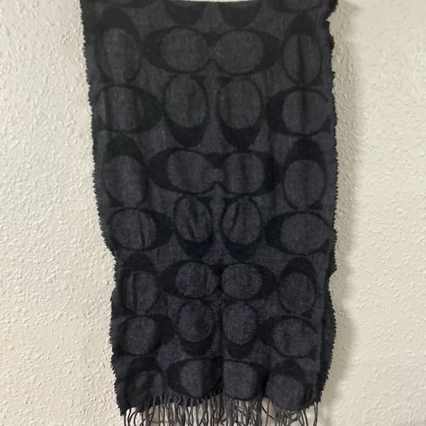 Coach Signature Logo Muffler Scarf Black Gray Wool Fringe