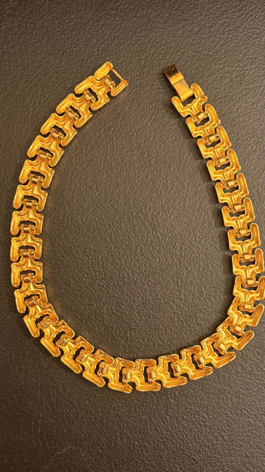 Vintage Gold Tone Chunky Link Statement Necklace 4