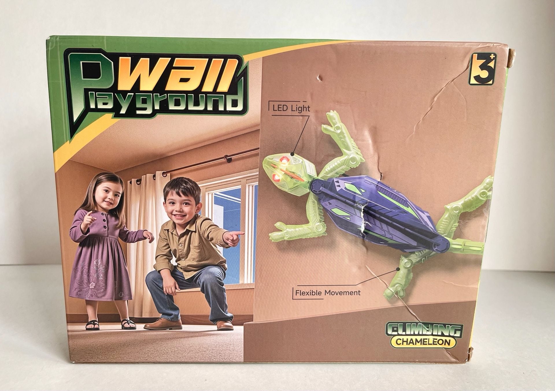 Wall Playground Climbing Chameleon LQB-88 RC Remote Control Toy 2