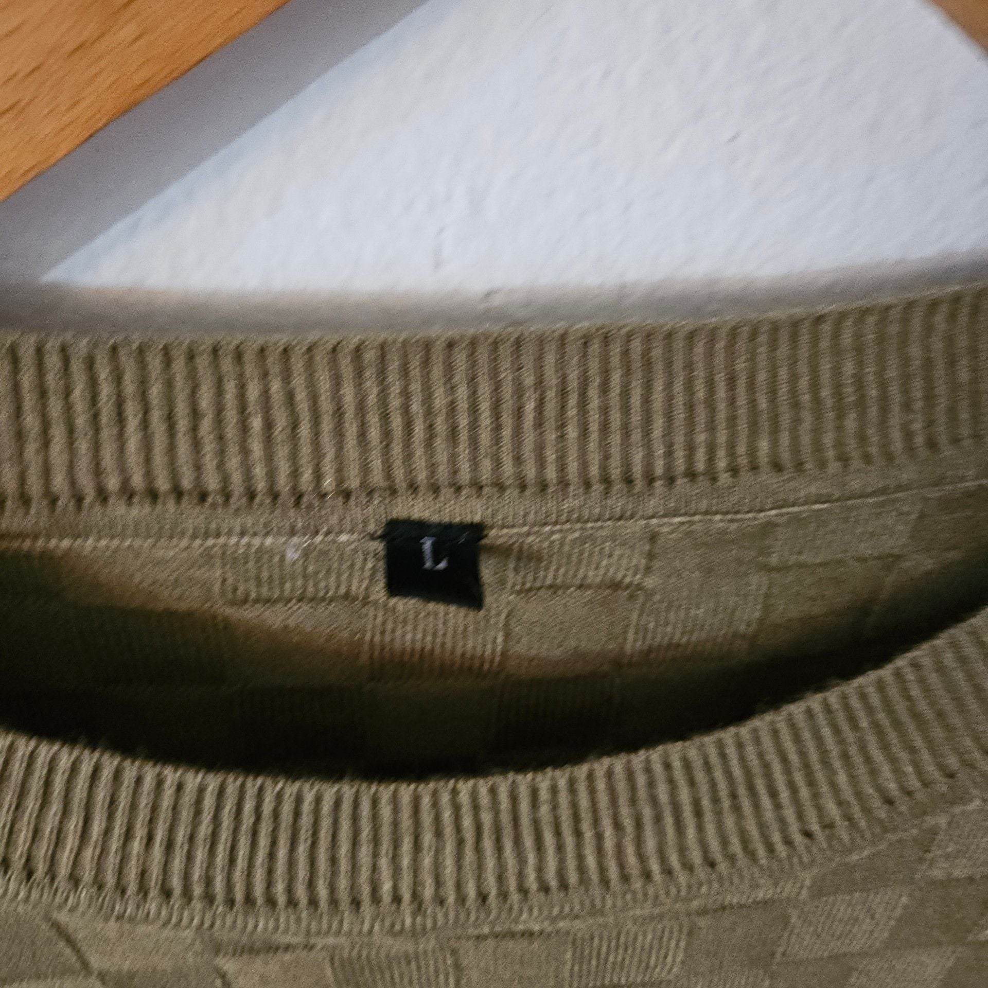 Checkered Knit Sweater Size L Olive 267 3