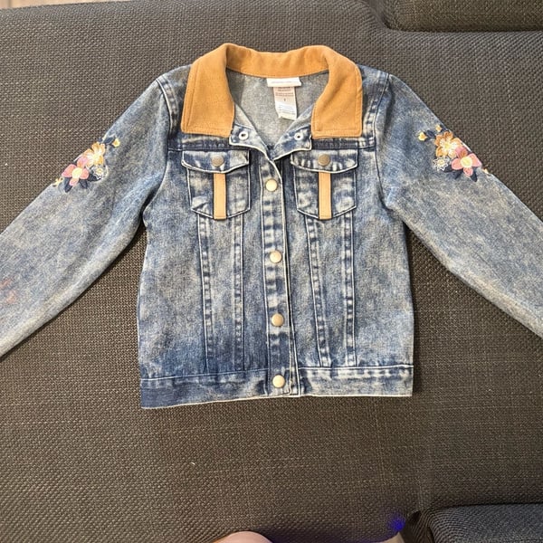 Little Lass Denim Jacket Size 5 Acid Wash Floral Embroidered