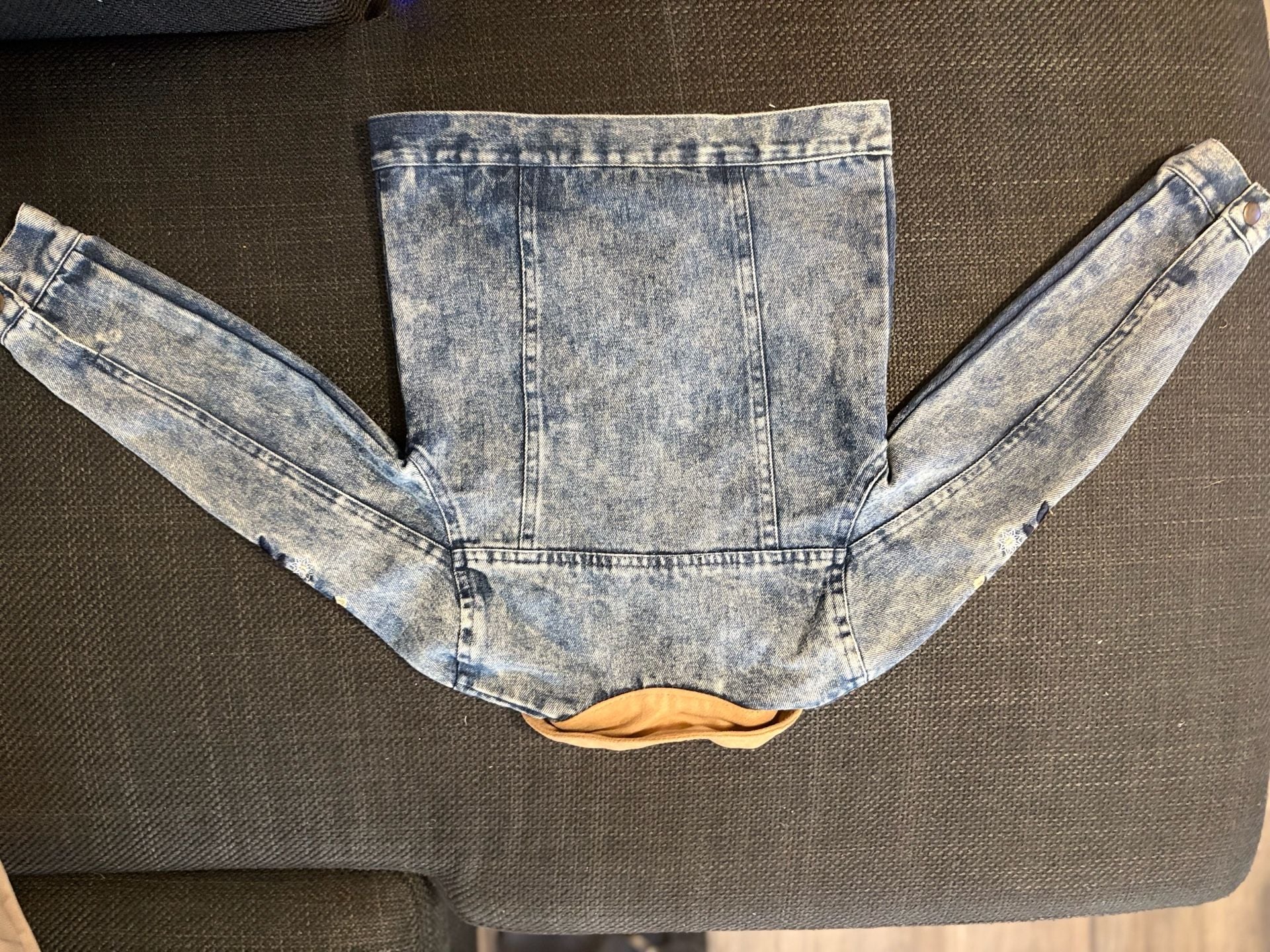 Little Lass Denim Jacket Size 5 Acid Wash Floral Embroidered 7