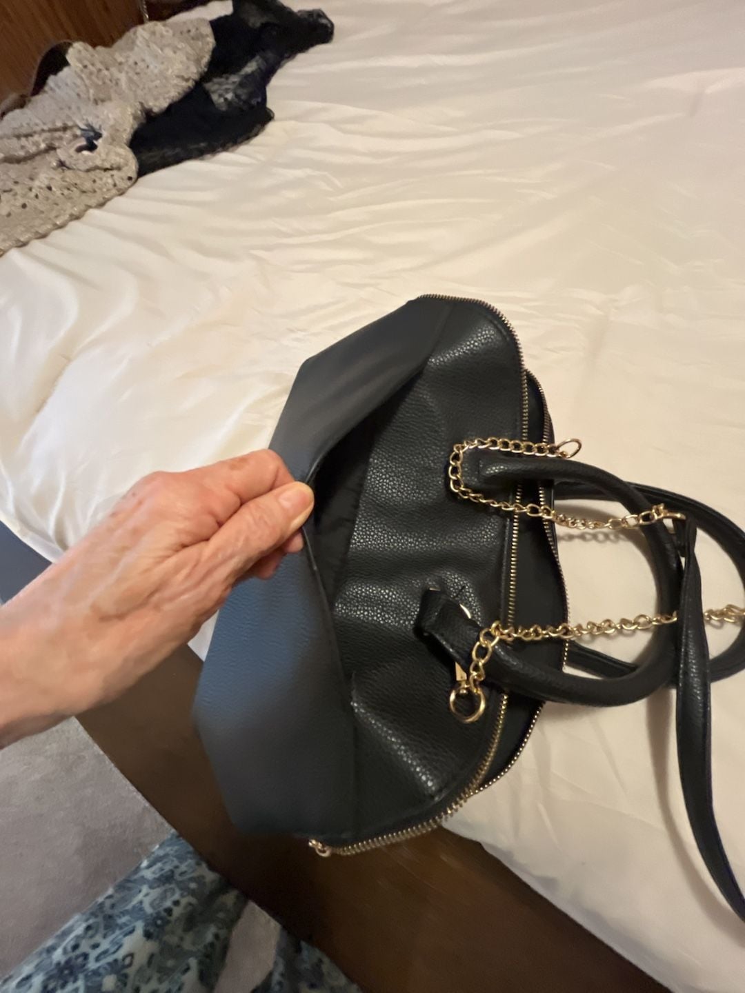 Bebe Black Satchel Handbag With Gold Chain Strap 9