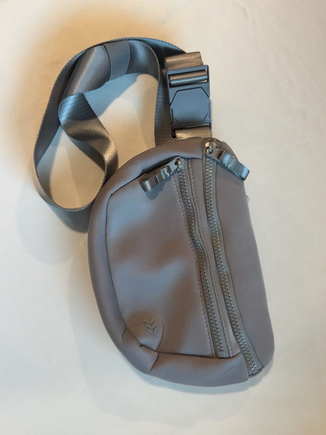 Gray Neoprene Belt Bag Crossbody Fanny Pack Multi Pocket Waist Bag 3