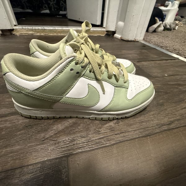 Nike Dunk Low Next Nature Olive Aura Size 8 Green White