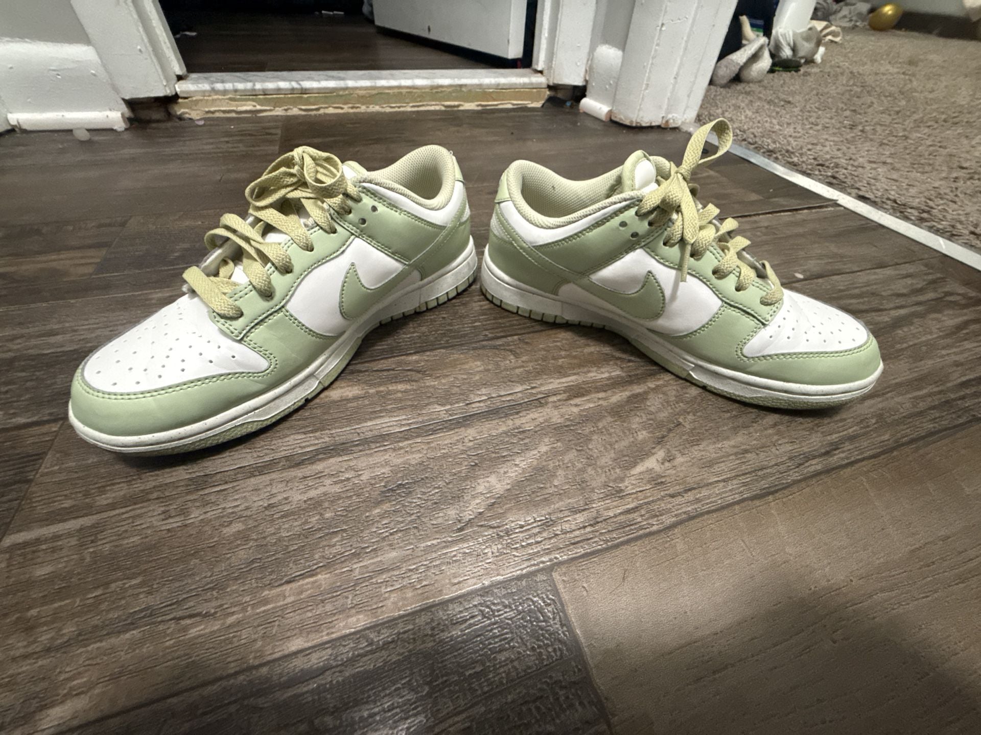 Nike Dunk Low Next Nature Olive Aura Size 8 Green White 6