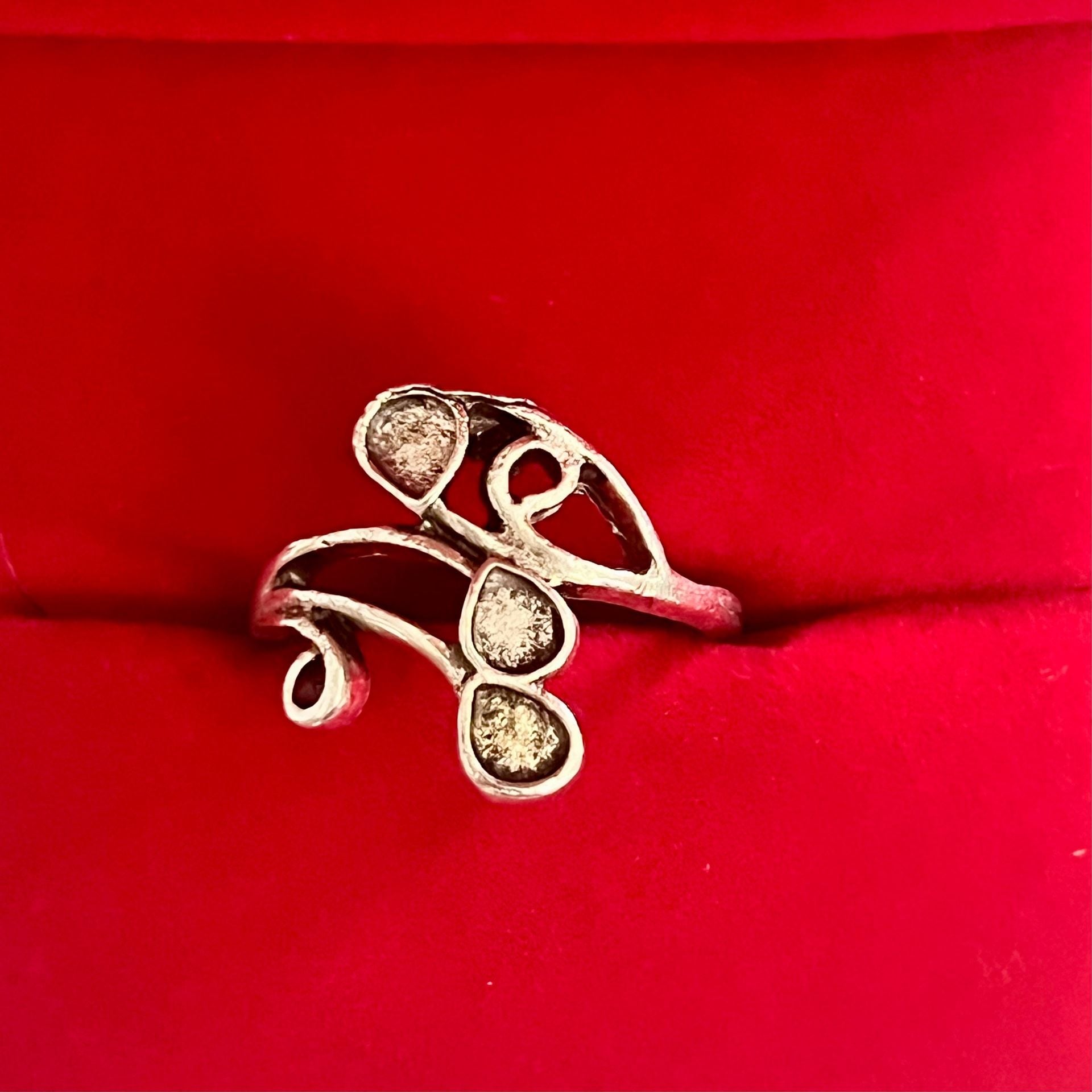 Vintage Organic Shape Cluster Titanium Steel Silver Statement Ring Size 6 3