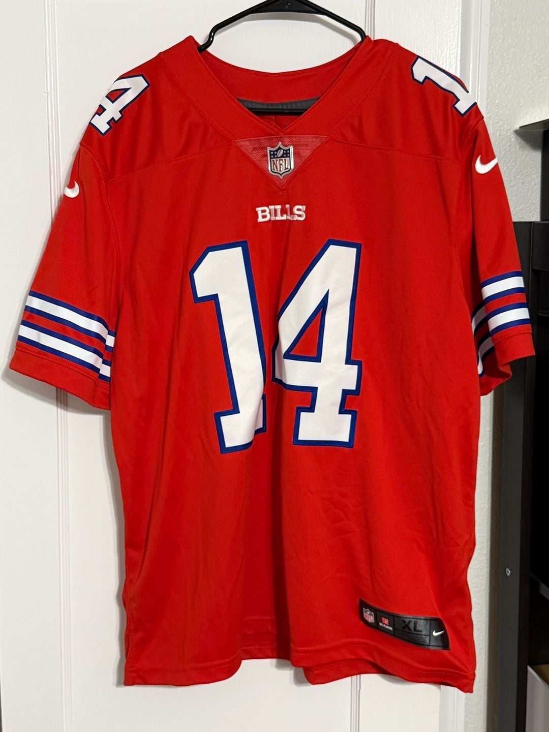 Nike Buffalo Bills Stefon Diggs 14 Jersey Size XL Red NFL Game 2