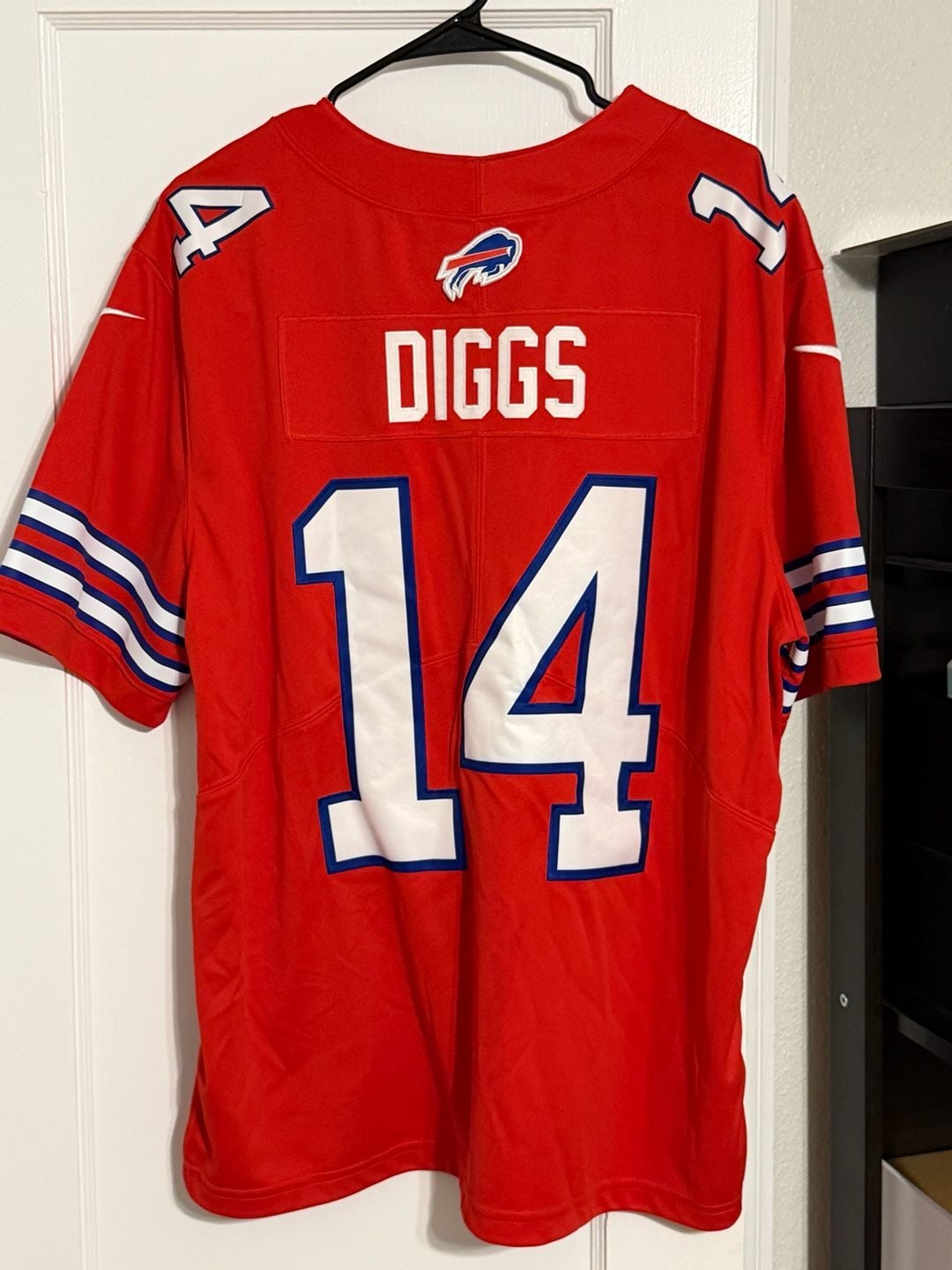 Nike Buffalo Bills Stefon Diggs 14 Jersey Size XL Red NFL Game 3