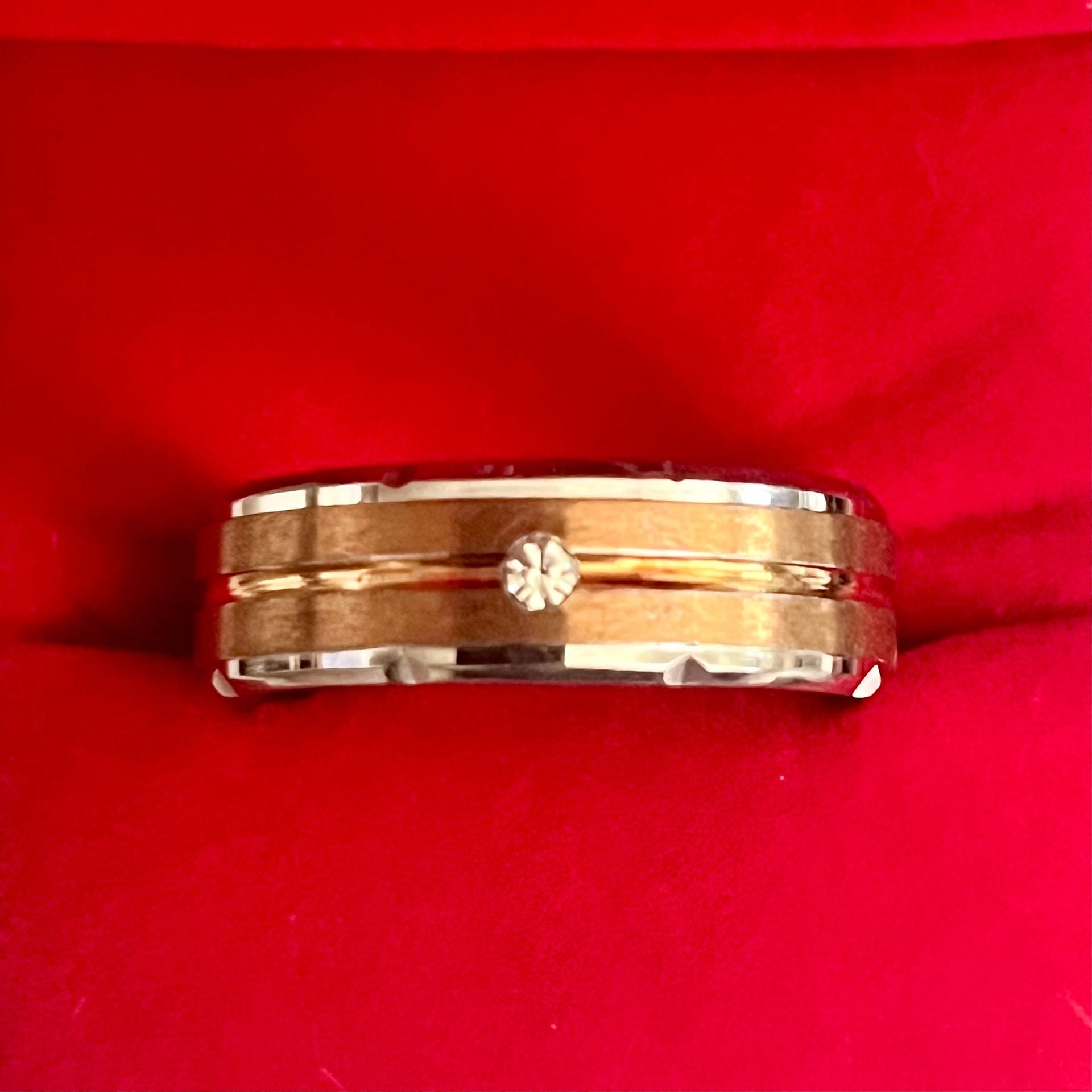 Classic Two-Tone Cubic Zirconia Diamond 8mm Band Ring Size 13 2
