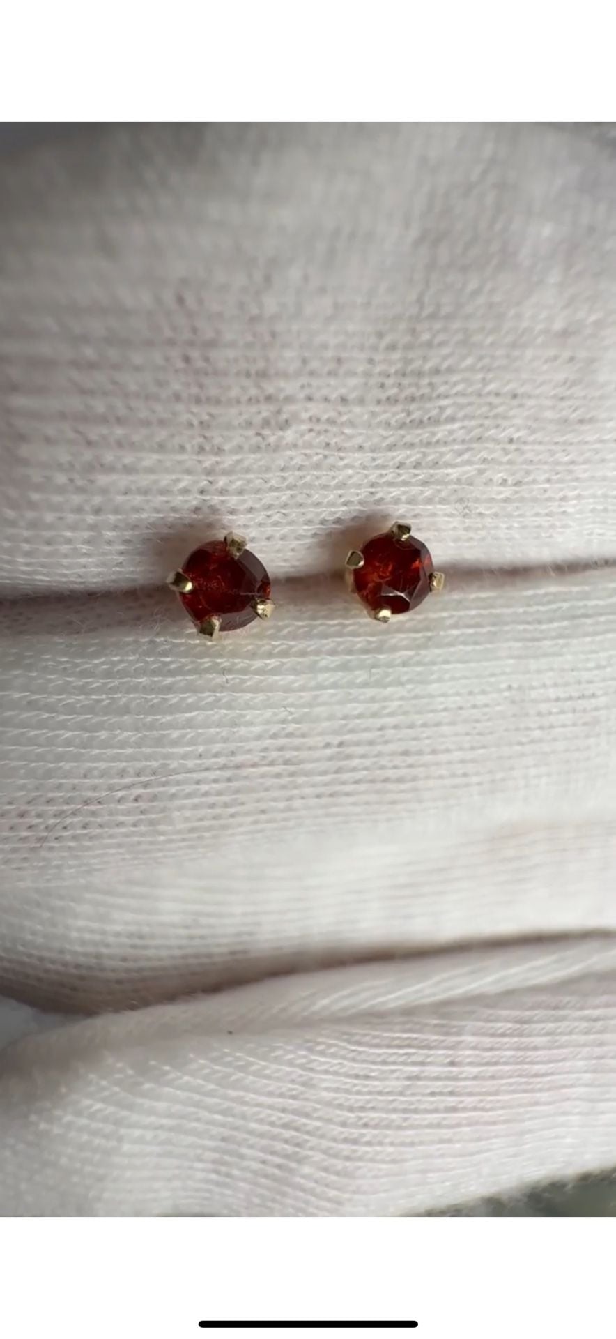 Garnet Stud Earrings 14k Yellow Gold Red Gemstone 3