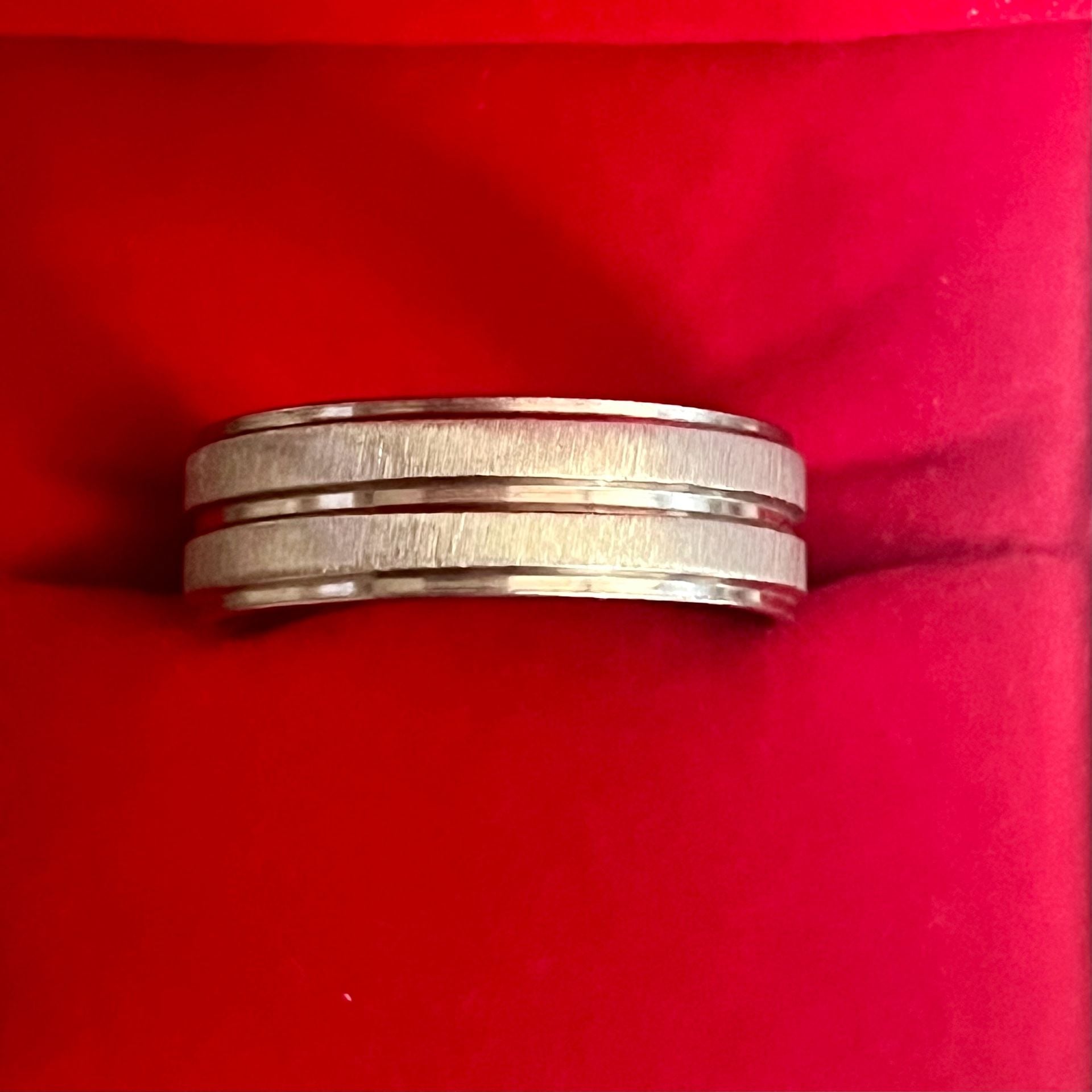 Classic Brushed Grooved Titanium Steel Silver 8mm Band Ring Size 13 2