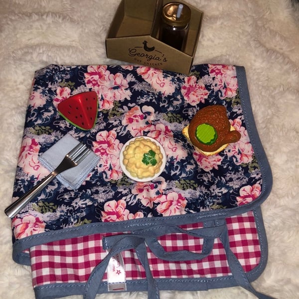 American Girl Tenney Grant Picnic Set