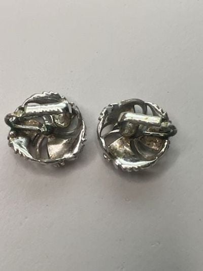 Tara Vintage Silver Tone Swirl Clip Earrings Mid Century Costume Jewelry 3