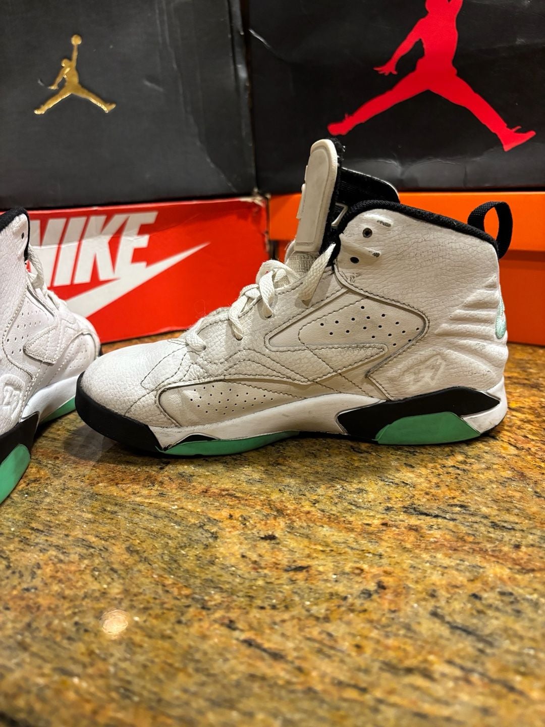 Jordan MVP White Green Glow 9