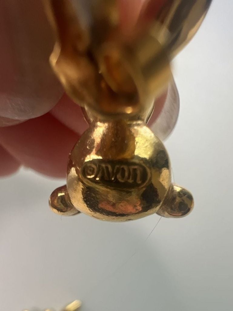 Avon Vintage Gold Tone Faux Pearl Easter Bunny Rabbit Pierced Post Earrings 4