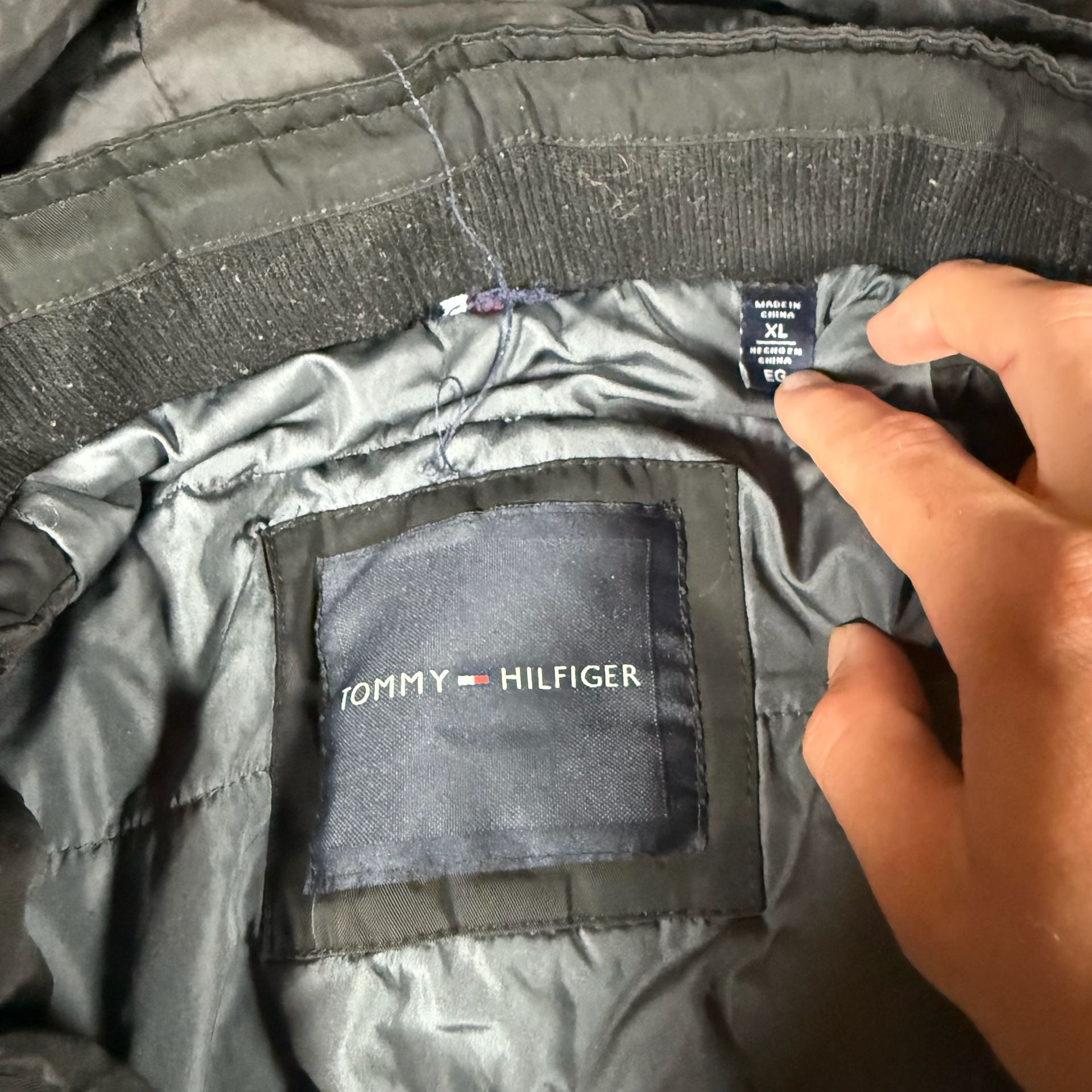 Tommy Hilfiger Bomber Jacket Size XL Black Hooded Full Zip Utility 4
