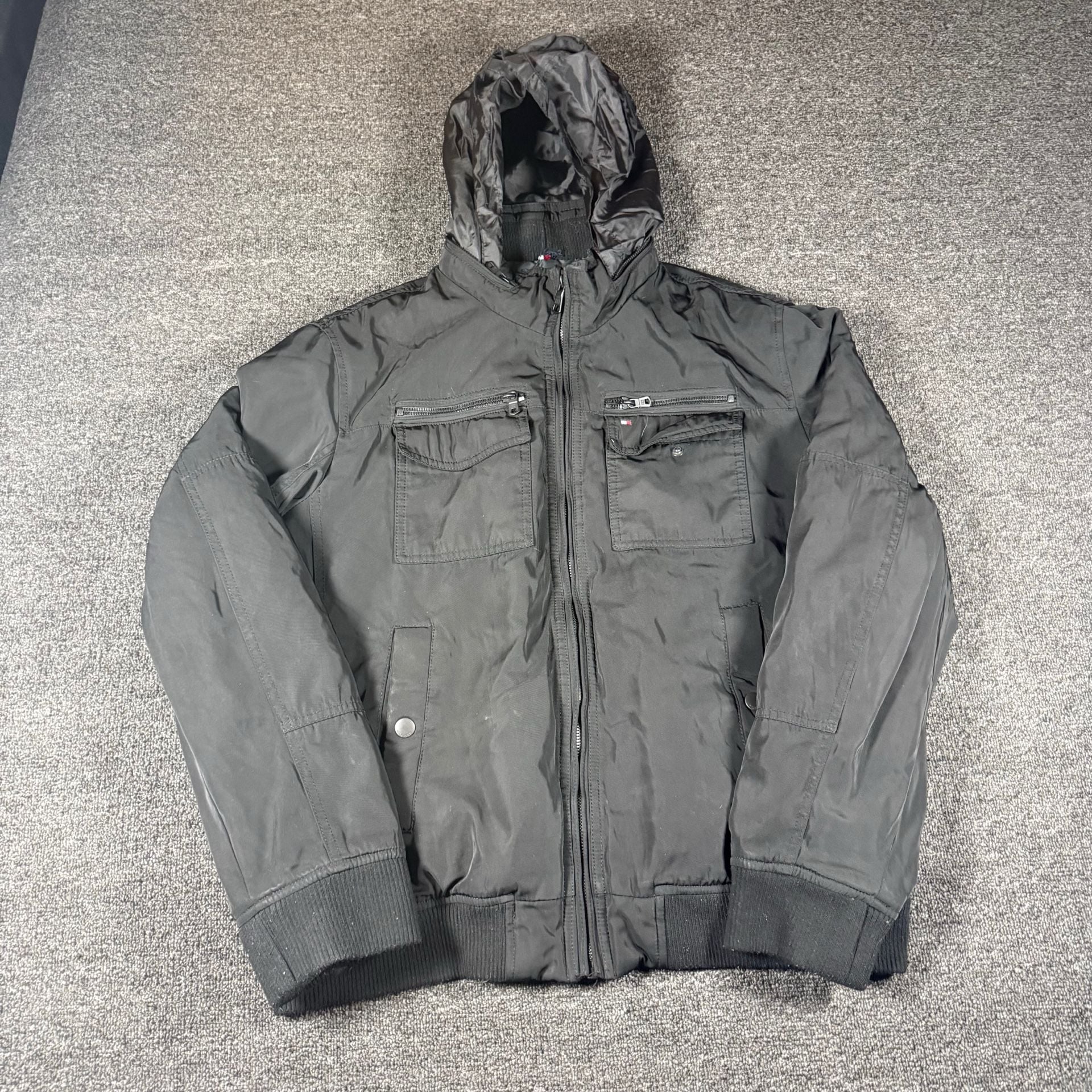 Tommy Hilfiger Bomber Jacket Size XL Black Hooded Full Zip Utility 2