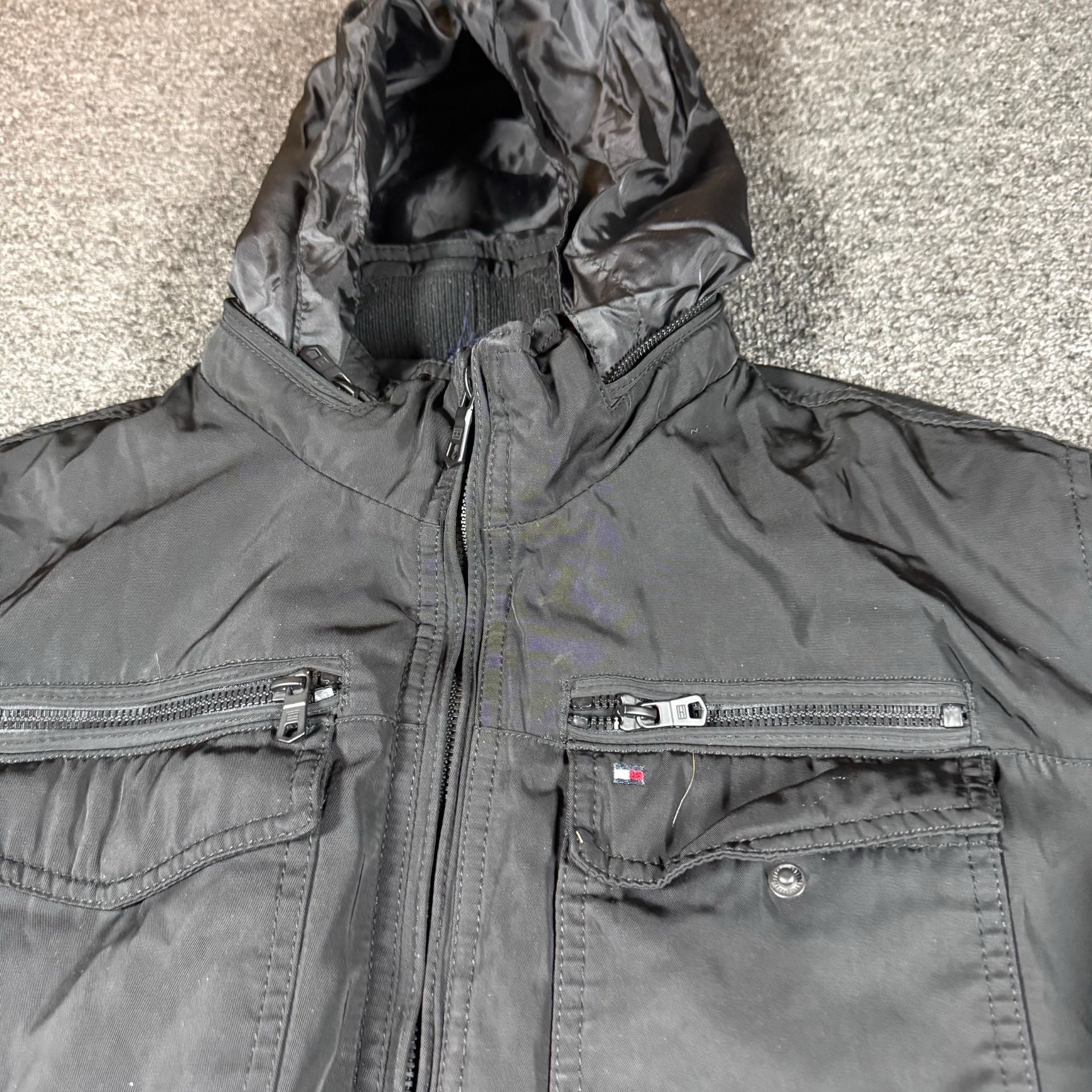 Tommy Hilfiger Bomber Jacket Size XL Black Hooded Full Zip Utility 3