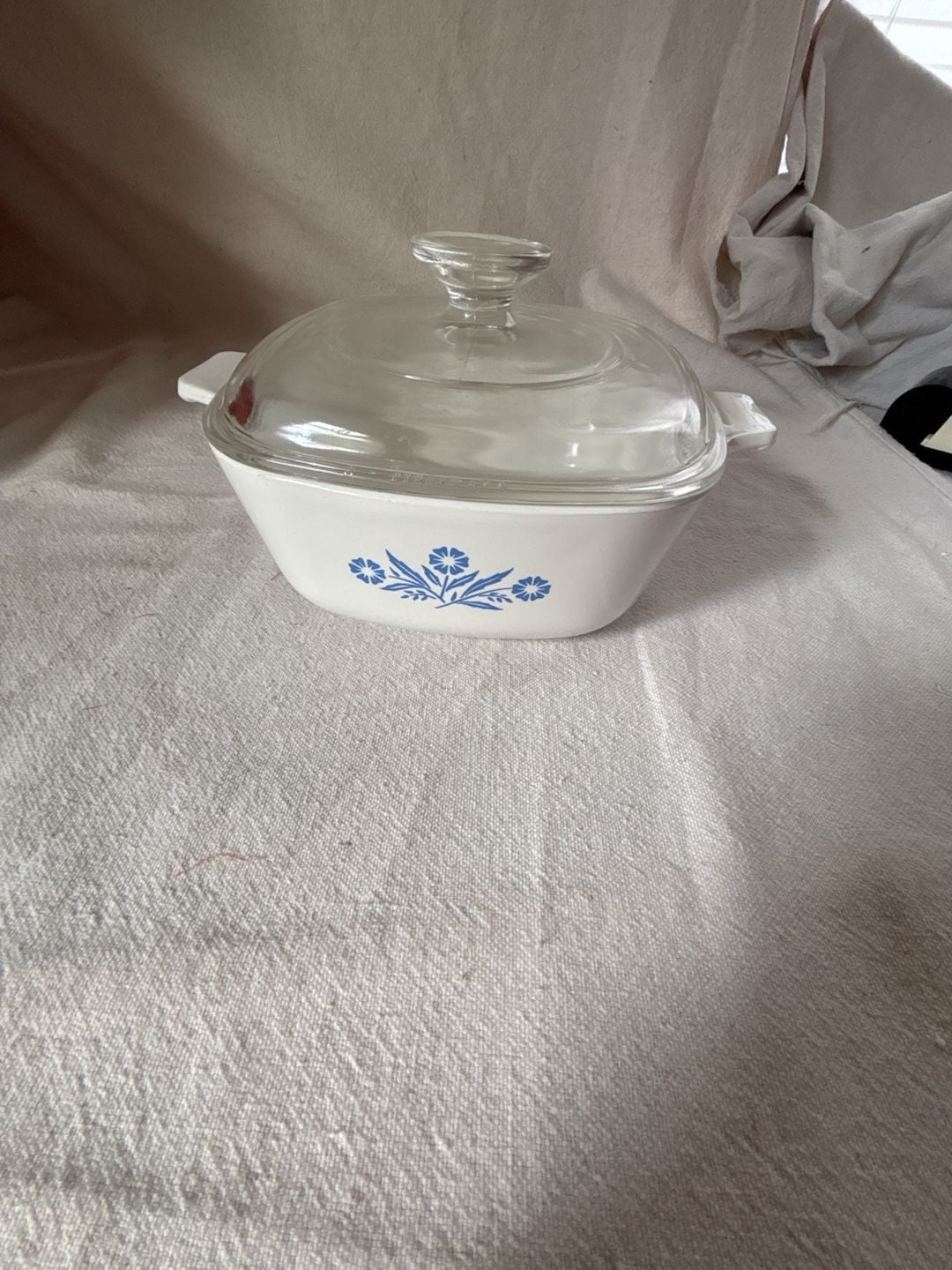 CorningWare Blue Cornflower Casserole Dish with Lid 1