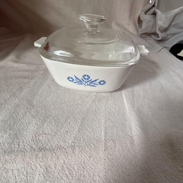 CorningWare Blue Cornflower Casserole Dish with Lid