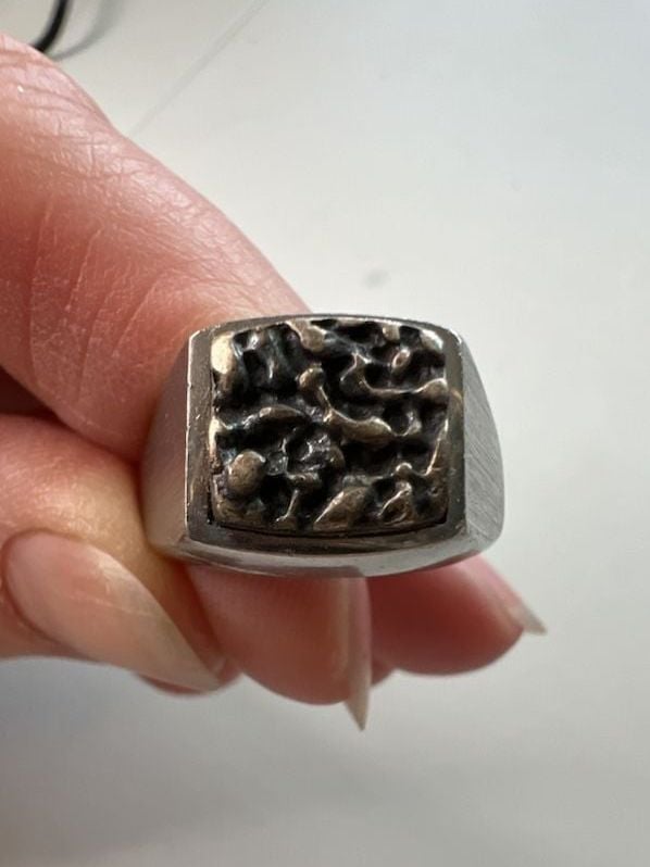 Sarah Coventry Vintage Silver Textured Square Signet Ring 2
