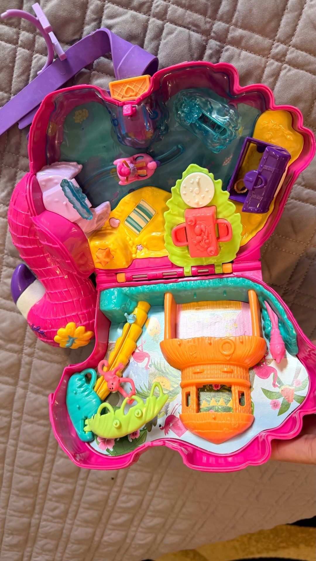 Polly Pocket Flamingo Party Large Compact Playset pre owned 10