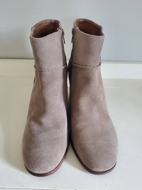 Lucky Brand Zolinni Wedge Ankle Bootie Size 10 Beige Suede 2