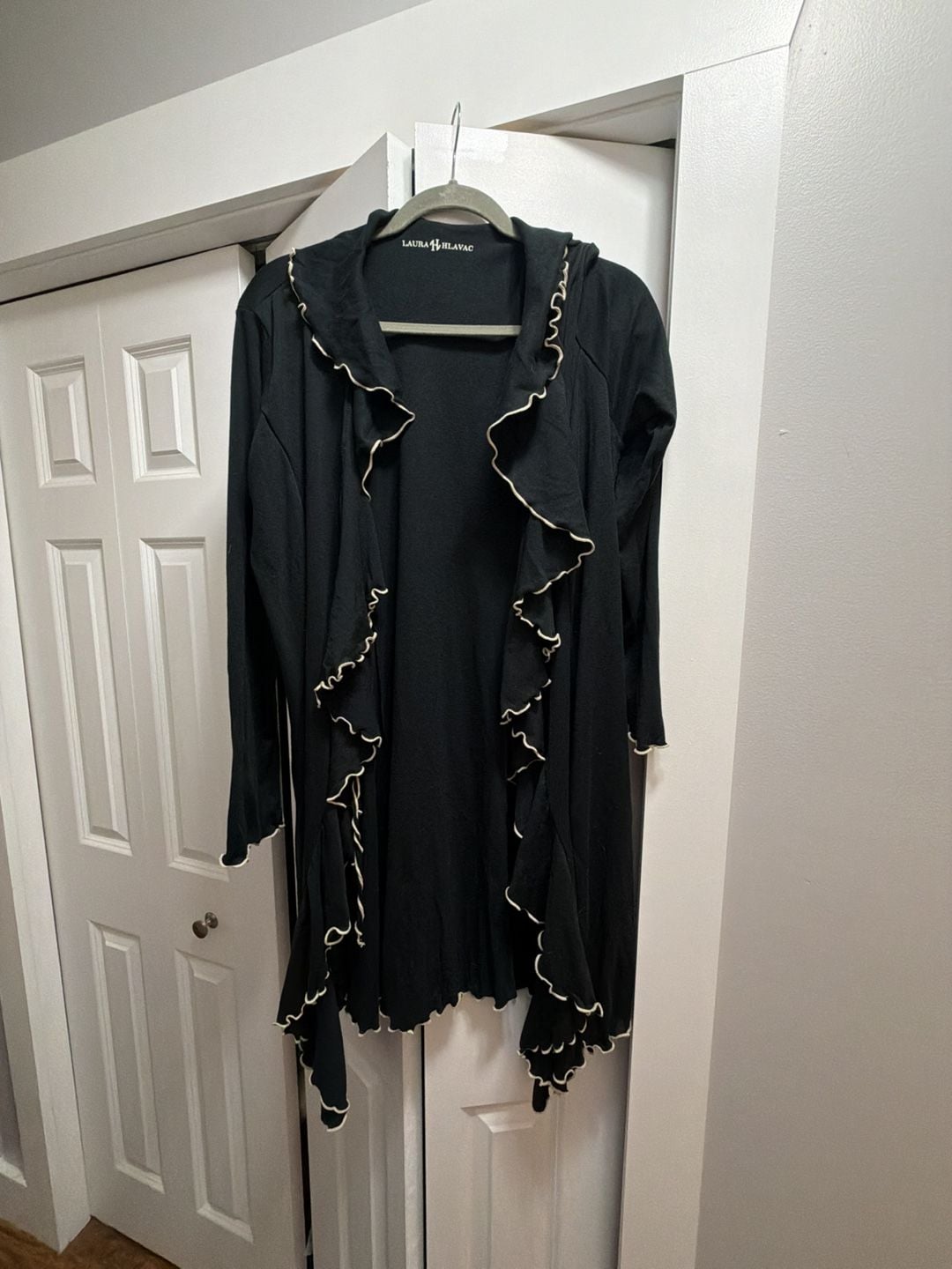 Laura Hlavac Cardigan Size L 12-14 Black Ruffle Trim Open Front 3