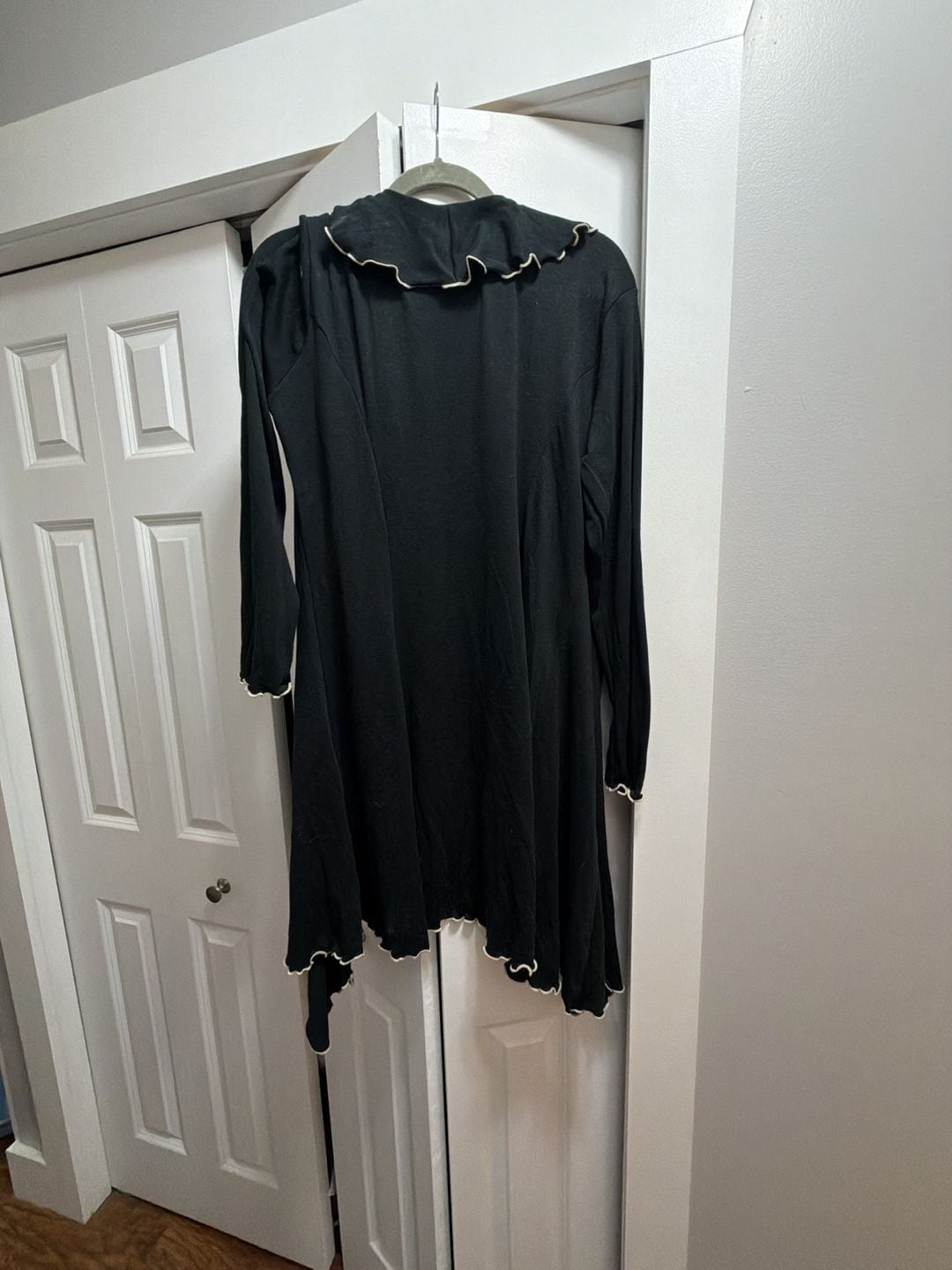 Laura Hlavac Cardigan Size L 12-14 Black Ruffle Trim Open Front 4