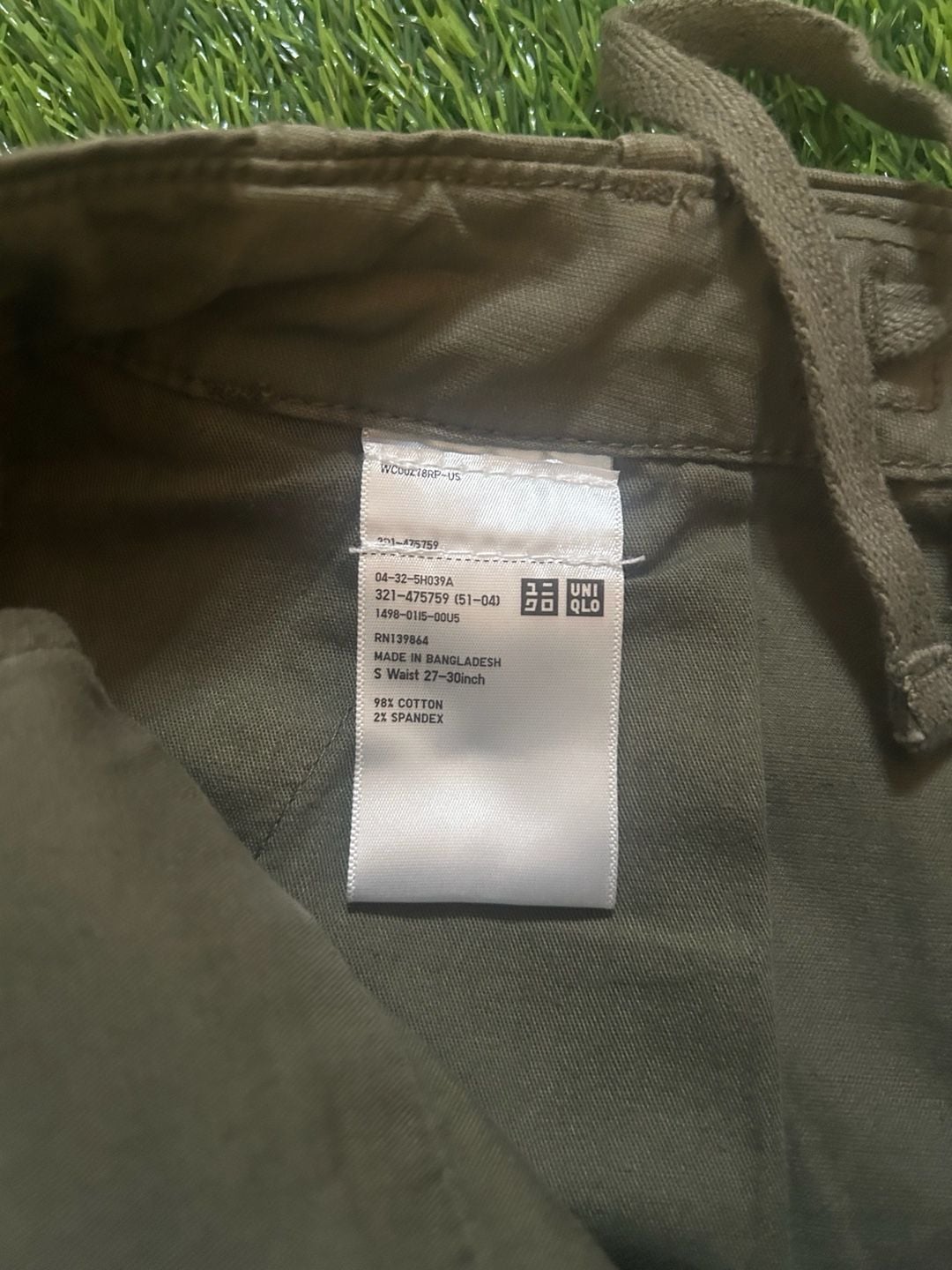 Uniqlo Cargo Pants Size S Khaki Cotton Spandex 4