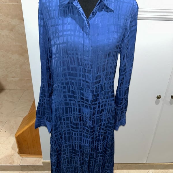 Pose Shirt Dress Size 10 Blue Jacquard Long Sleeve Button Down Midi