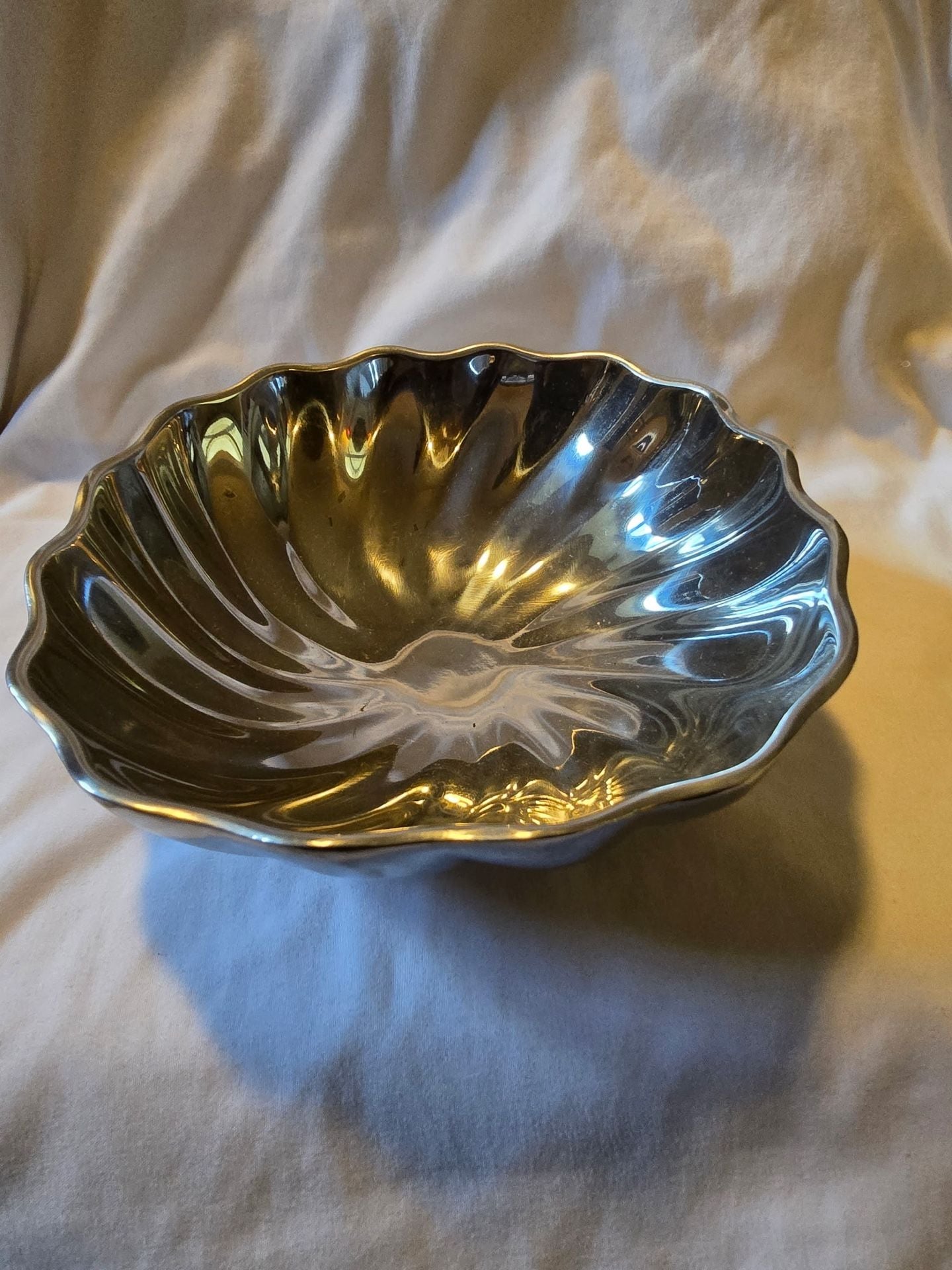Wilton Armetale Eddy Sm Bowl #150304 Metallic Serveware 3