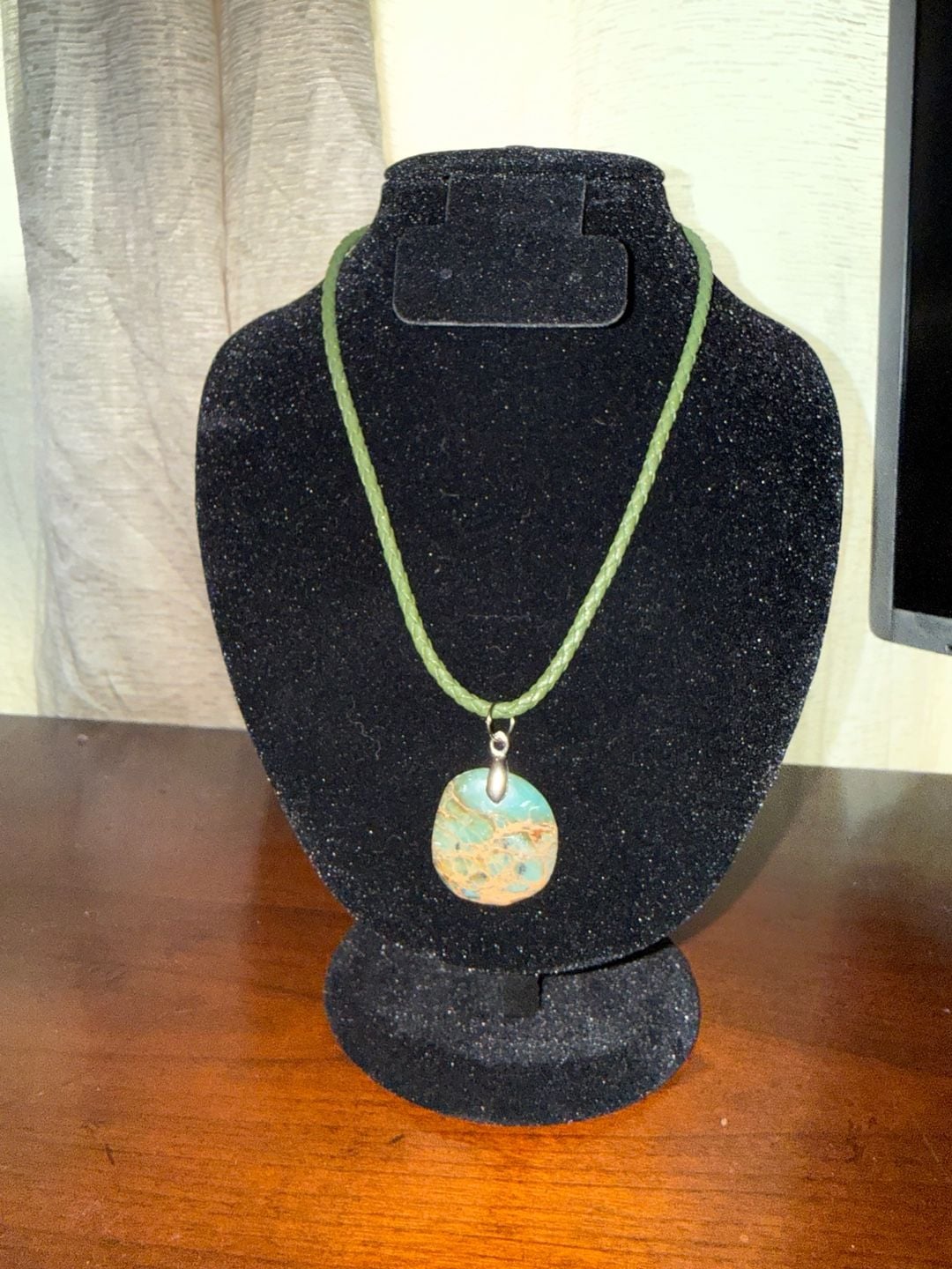 Unbranded Handcrafted Natural Green Gemstone Pendant Necklace 2