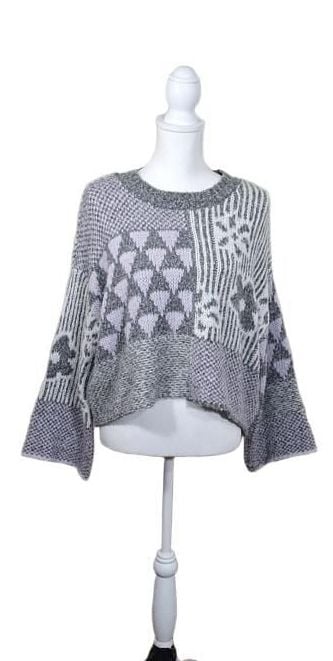 Sincerely Jules Patchwork Knit Sweater S, Oversized Crop Geometric Grey Lilac 2