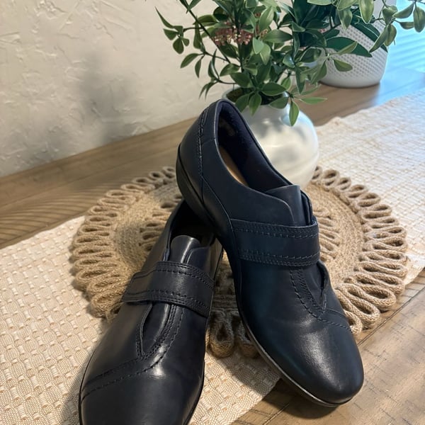 Clarks Everlay Dixey Blackish blue Leather Comfort Shoe